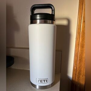 Yeti 26oz Rambler Water Bottle